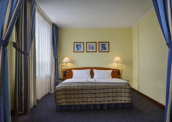 Savigny Frankfurt Otel