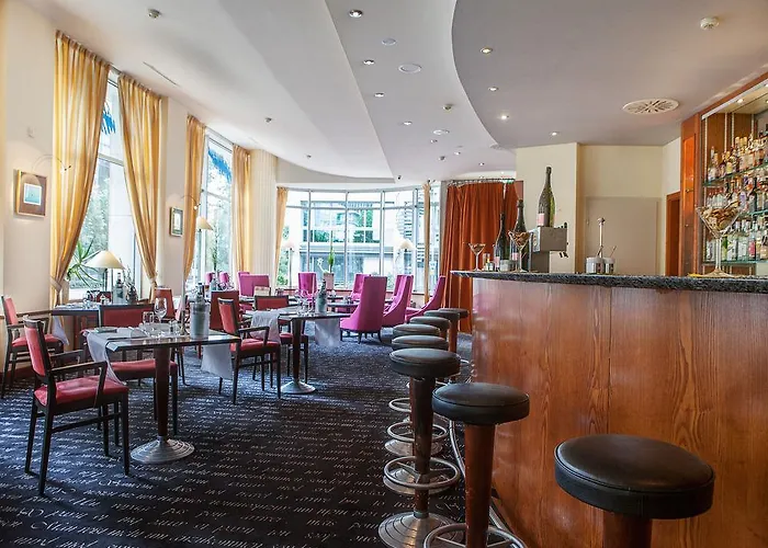 Savigny Frankfurt Otel 4*