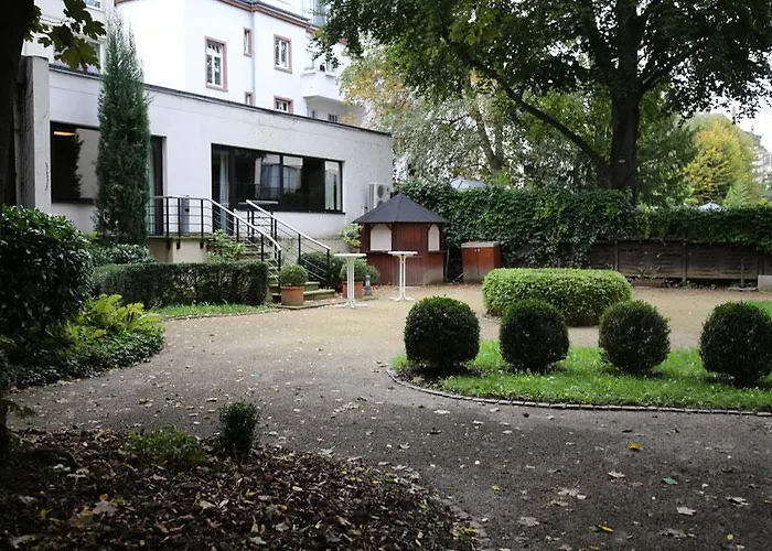 Otel Savigny Frankfurt