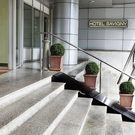 Savigny Frankfurt 4*