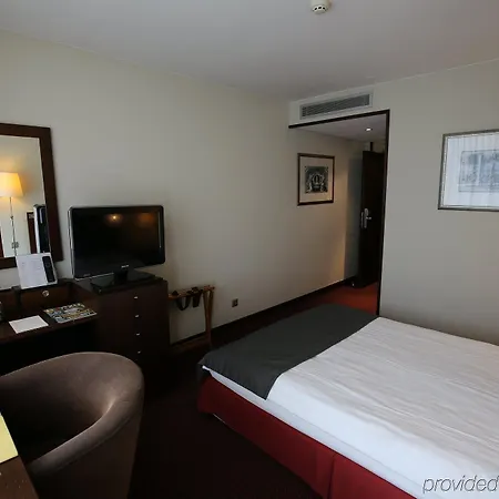 Savigny Frankfurt Hotel 4*