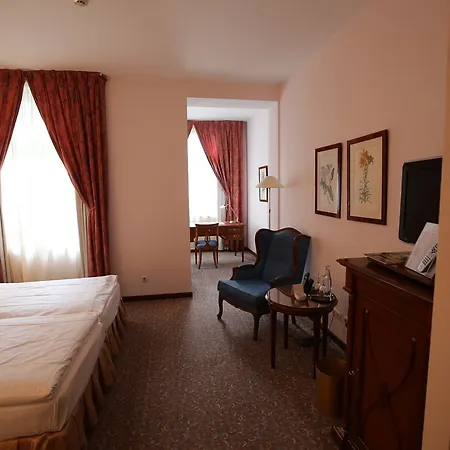 Hotel Savigny Frankfurt 4*