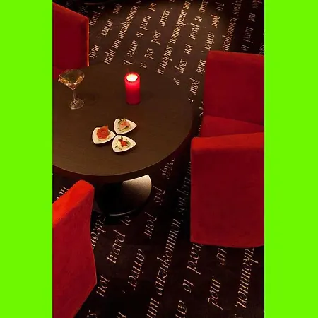 Savigny Frankfurt 4*