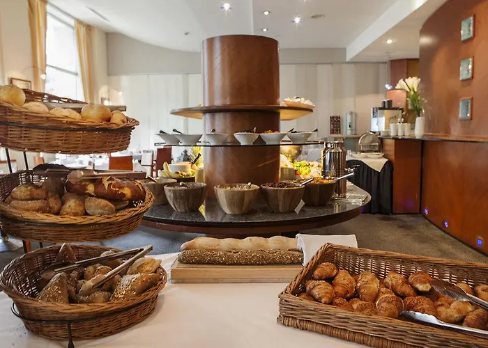 Savigny Frankfurt 호텔 4*