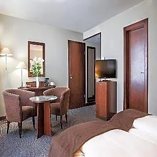 Hotel Savigny Frankfurt