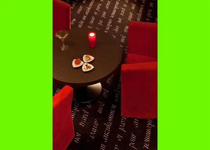 Savigny Frankfurt 4*